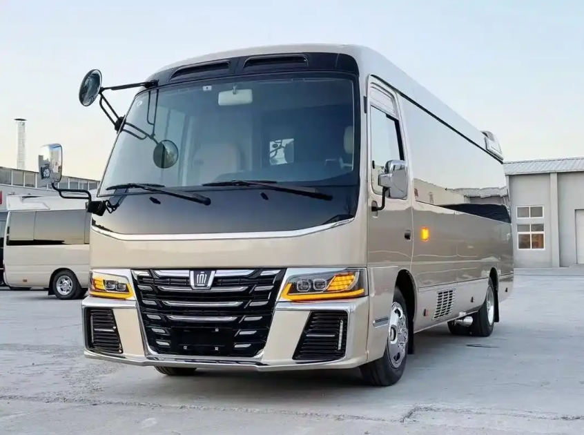 北京中巴车租赁公司